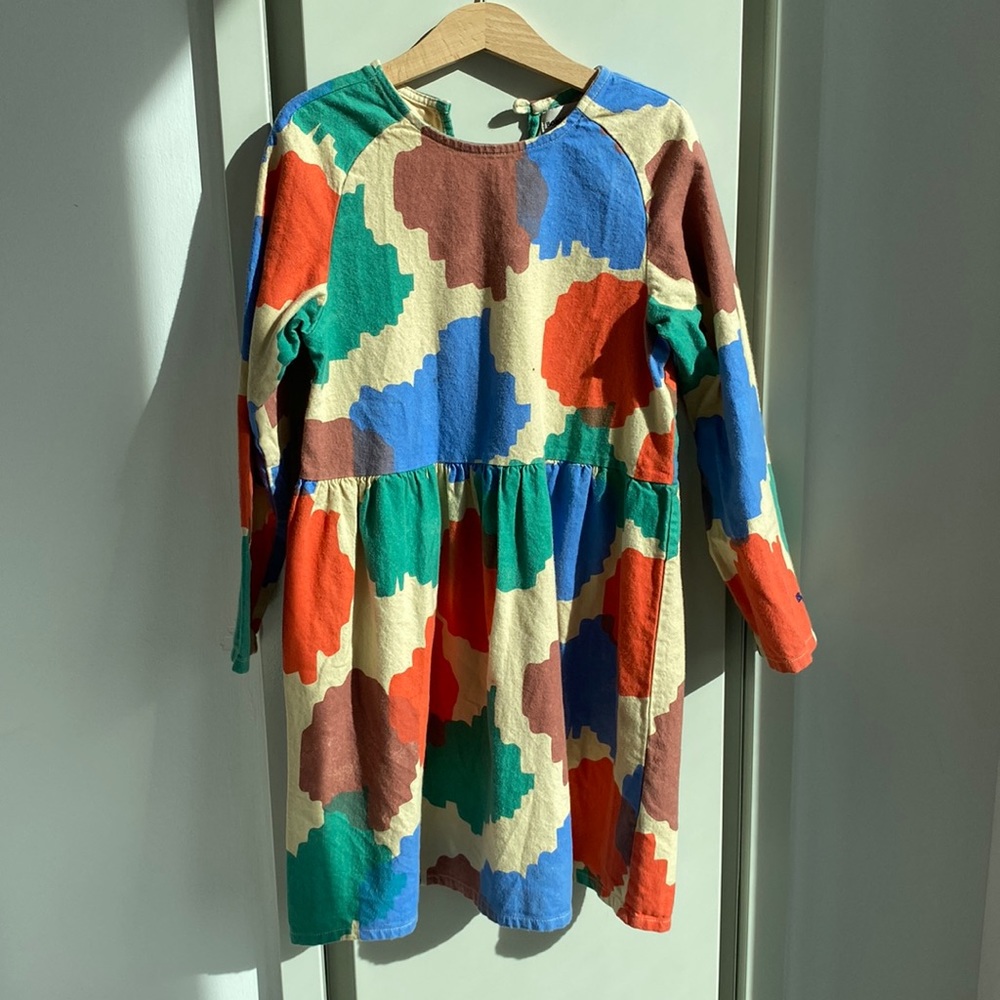 Bobo chooses dress